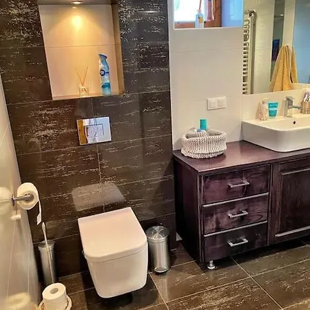 Uroczy Gorski Dom Z Sauna, Jacuzzi, Balia Ogrodowa Alpesi faház *