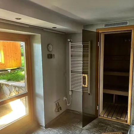 Uroczy Gorski Dom Z Sauna, Jacuzzi, Balia Ogrodowa Ząb